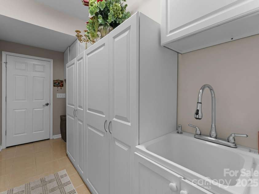 171 Secretariat Drive, Mooresville, NC 28117.  MLS# CAR4260568, YatesRealty ID 23667. 