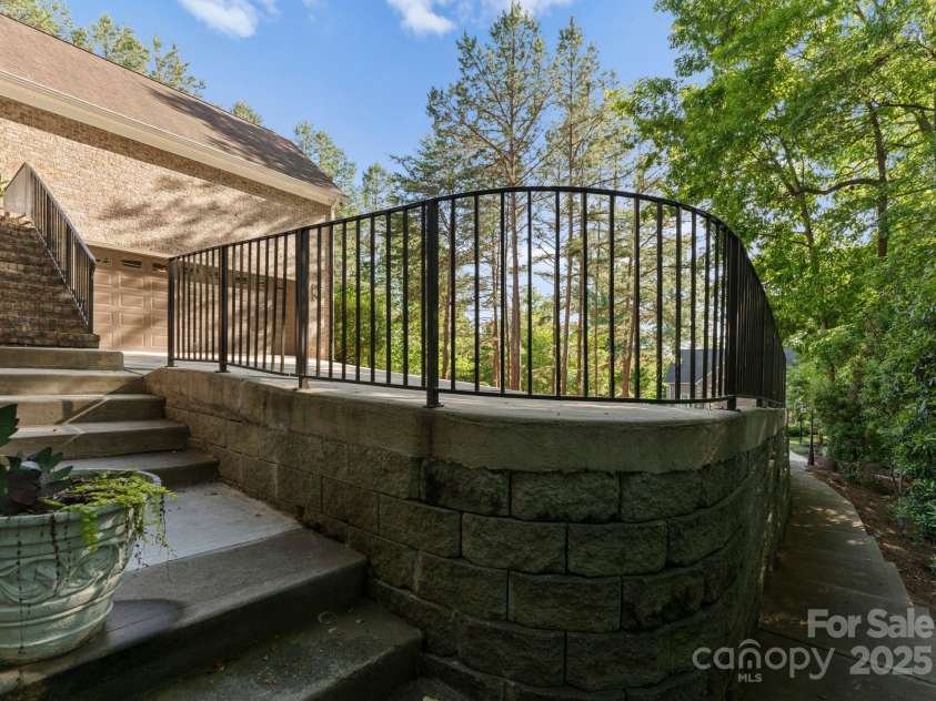 171 Secretariat Drive, Mooresville, NC 28117.  MLS# CAR4260568, YatesRealty ID 23667. 