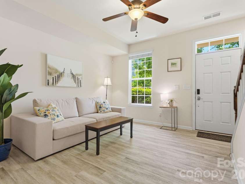 19721 Playwrights Way, Cornelius, NC 28031.  MLS# CAR4382336, YatesRealty ID 23667. 