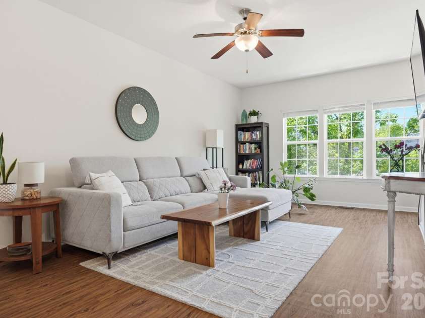 19721 Playwrights Way, Cornelius, NC 28031.  MLS# CAR4382336, YatesRealty ID 23667. 