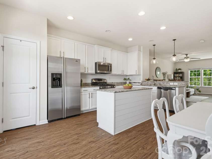 19721 Playwrights Way, Cornelius, NC 28031.  MLS# CAR4382336, YatesRealty ID 23667. 