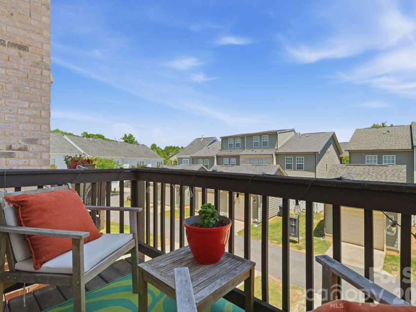 19721 Playwrights Way, Cornelius, NC 28031.  MLS# CAR4382336, YatesRealty ID 23667. 