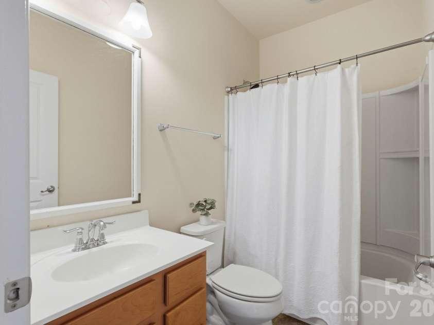 19721 Playwrights Way, Cornelius, NC 28031.  MLS# CAR4382336, YatesRealty ID 23667. 