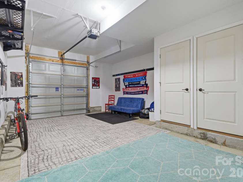 19721 Playwrights Way, Cornelius, NC 28031.  MLS# CAR4382336, YatesRealty ID 23667. 