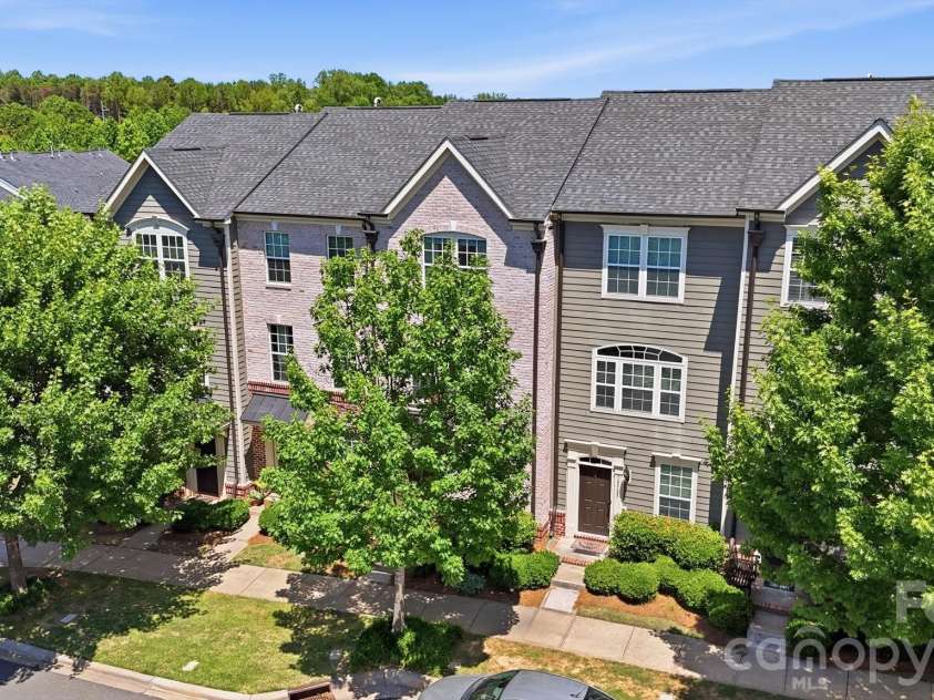 19721 Playwrights Way, Cornelius, NC 28031.  MLS# CAR4382336, YatesRealty ID 23667. 
