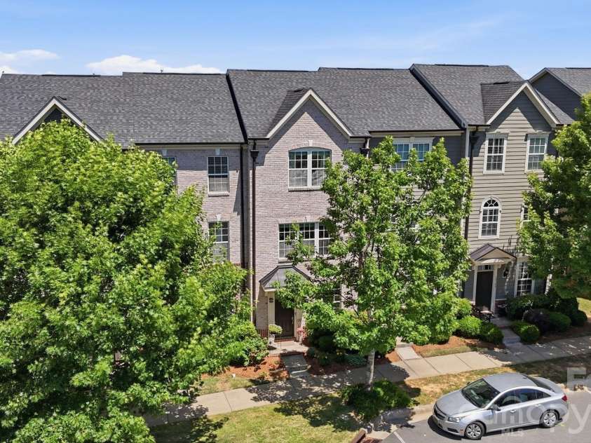 19721 Playwrights Way, Cornelius, NC 28031.  MLS# CAR4382336, YatesRealty ID 23667. 