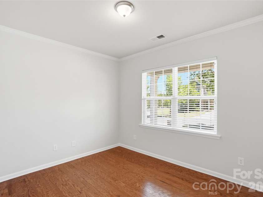 13714 Canterbury Castle Drive, Charlotte, NC 28273.  MLS# CAR4381185, YatesRealty ID 23668. 