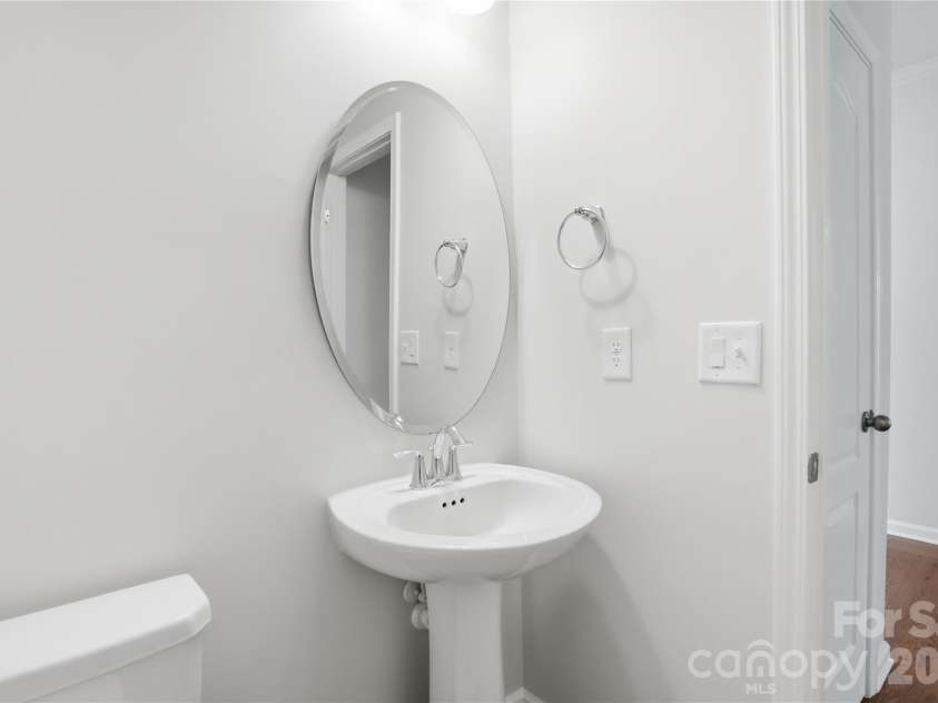 13714 Canterbury Castle Drive, Charlotte, NC 28273.  MLS# CAR4381185, YatesRealty ID 23668. 