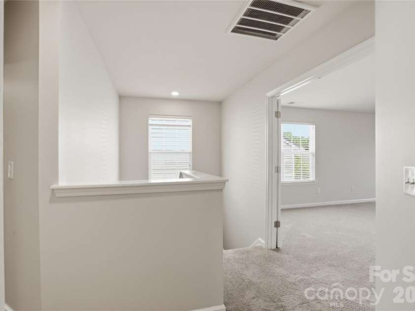 13714 Canterbury Castle Drive, Charlotte, NC 28273.  MLS# CAR4381185, YatesRealty ID 23668. 