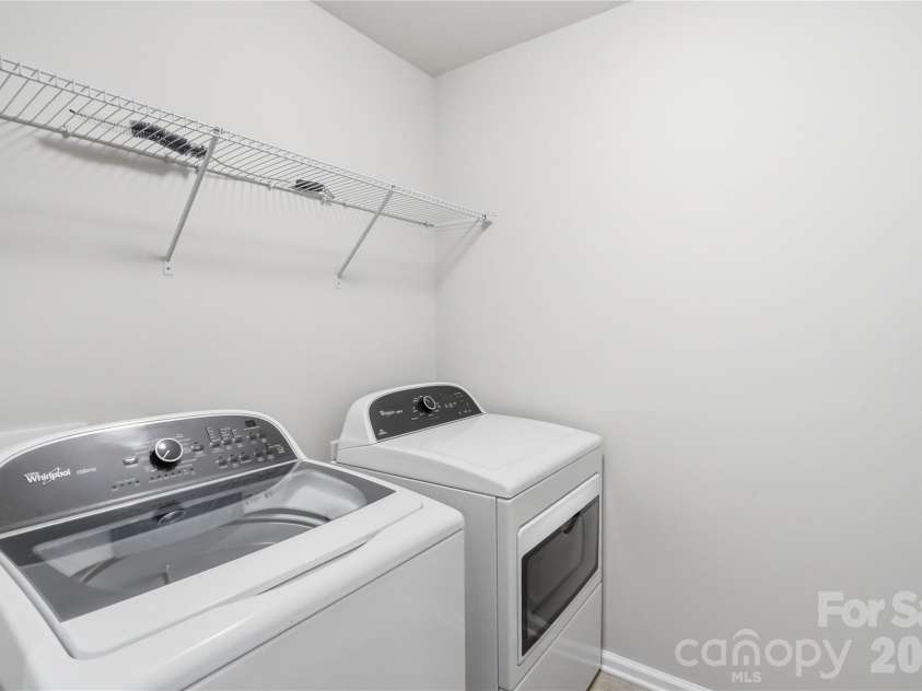 13714 Canterbury Castle Drive, Charlotte, NC 28273.  MLS# CAR4381185, YatesRealty ID 23668. 