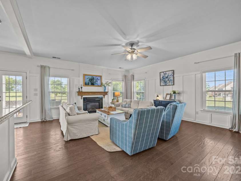 9871 Travertine Trail, Davidson, NC 28036.  MLS# CAR4254915, YatesRealty ID 23668. 