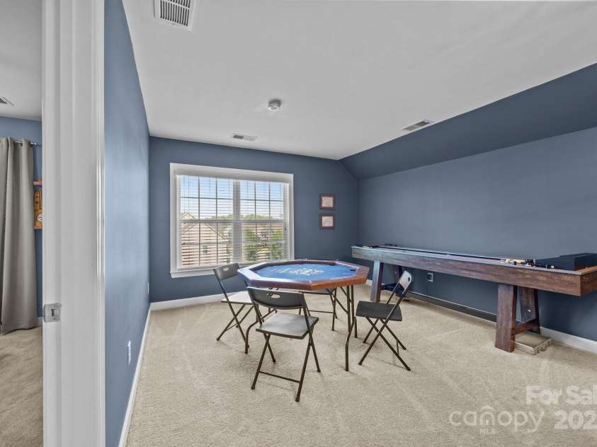 9871 Travertine Trail, Davidson, NC 28036.  MLS# CAR4254915, YatesRealty ID 23668. 