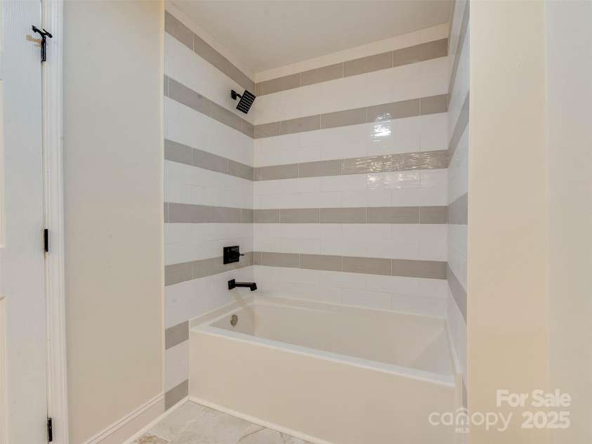 2414 Lane Street, Kannapolis, NC 28083.  MLS# CAR4274628, YatesRealty ID 23669. 