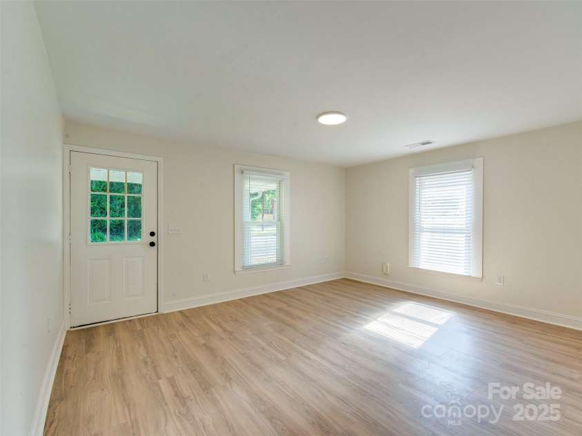 2414 Lane Street, Kannapolis, NC 28083.  MLS# CAR4274628, YatesRealty ID 23669. 