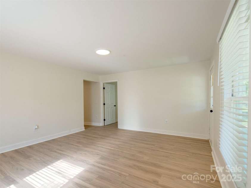 2414 Lane Street, Kannapolis, NC 28083.  MLS# CAR4274628, YatesRealty ID 23669. 