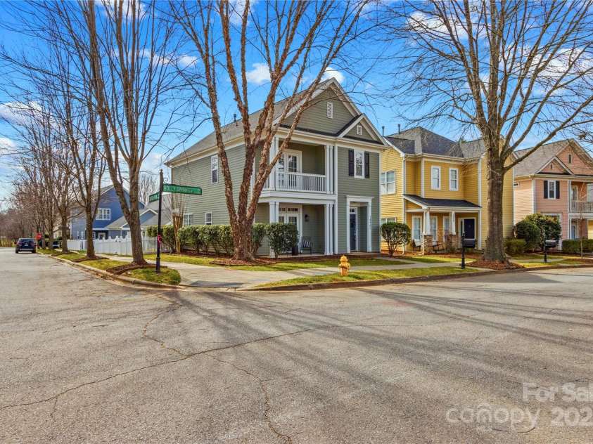 14462 Holly Springs Drive, Huntersville, NC 28078.  MLS# CAR4221883, YatesRealty ID 2367. 