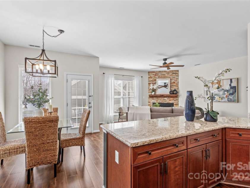 14462 Holly Springs Drive, Huntersville, NC 28078.  MLS# CAR4221883, YatesRealty ID 2367. 