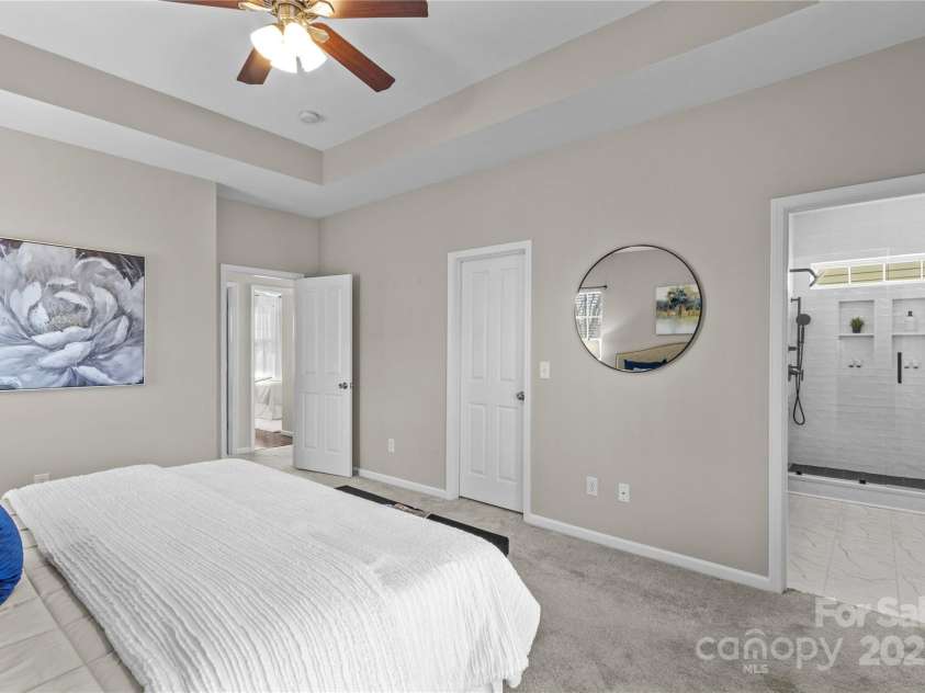 14462 Holly Springs Drive, Huntersville, NC 28078.  MLS# CAR4221883, YatesRealty ID 2367. 
