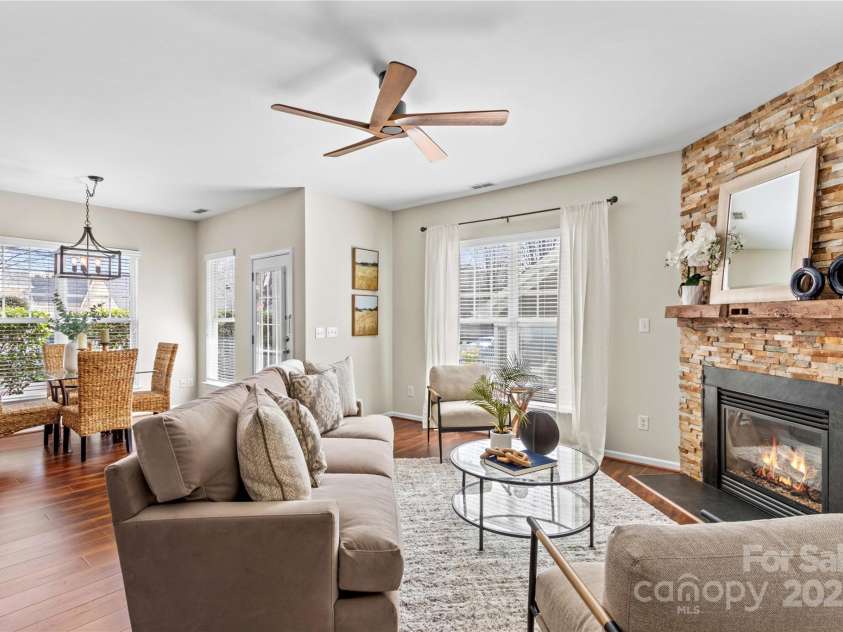 14462 Holly Springs Drive, Huntersville, NC 28078.  MLS# CAR4221883, YatesRealty ID 2367. 