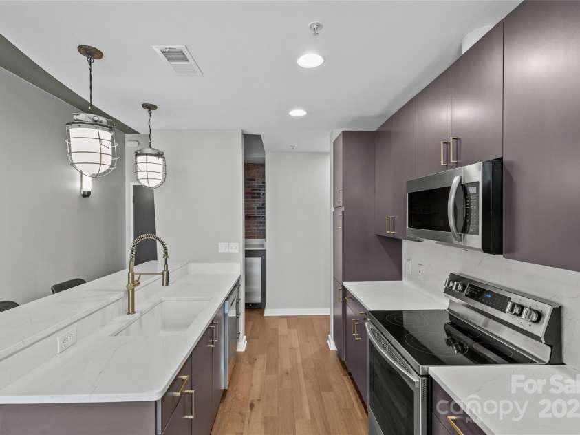 210 N Church Street, Charlotte, NC 28202.  MLS# CAR4260082, YatesRealty ID 2367. 