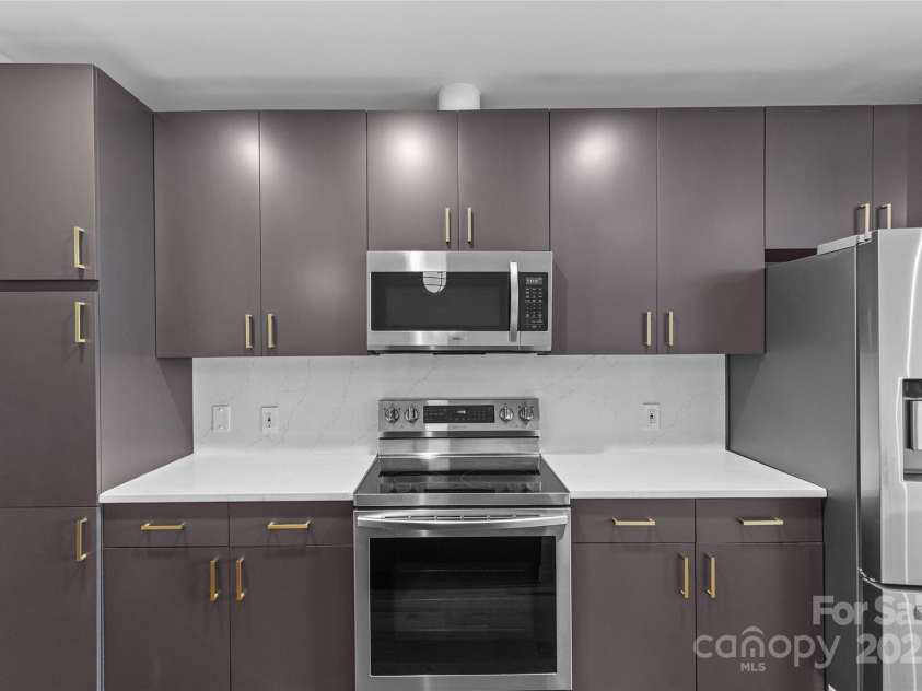 210 N Church Street, Charlotte, NC 28202.  MLS# CAR4260082, YatesRealty ID 2367. 