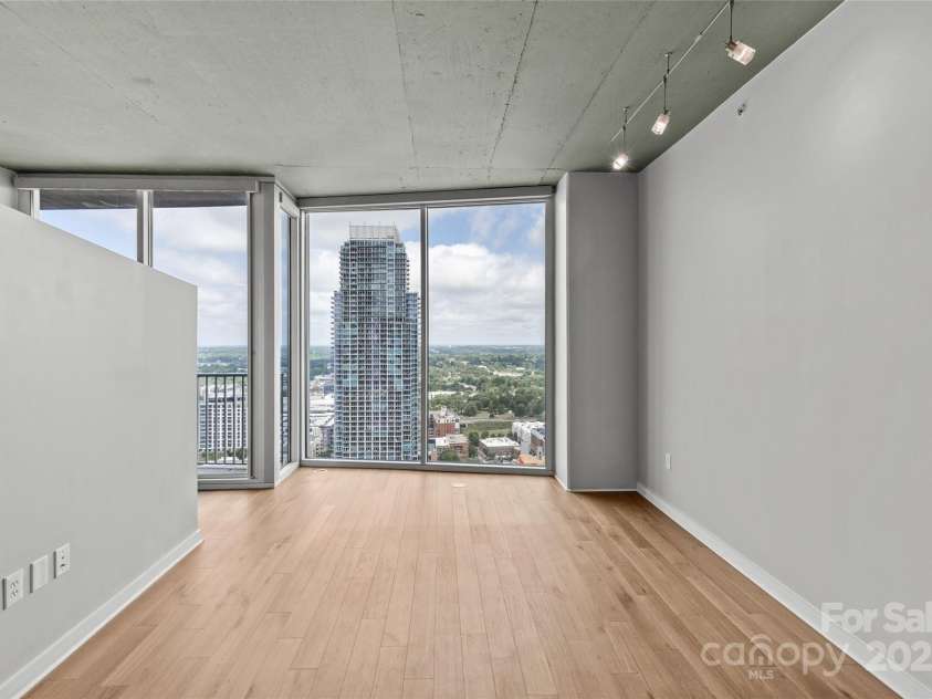 210 N Church Street, Charlotte, NC 28202.  MLS# CAR4260082, YatesRealty ID 2367. 