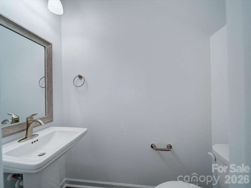 554 Geneva Circle, Gastonia, NC 28056.  MLS# CAR4220064, YatesRealty ID 2367. 