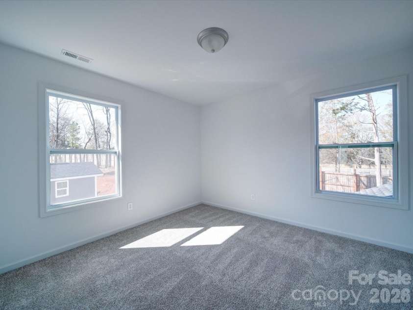 554 Geneva Circle, Gastonia, NC 28056.  MLS# CAR4220064, YatesRealty ID 2367. 