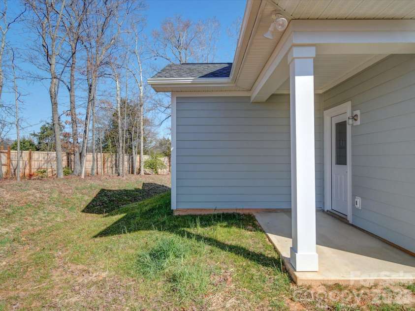 554 Geneva Circle, Gastonia, NC 28056.  MLS# CAR4220064, YatesRealty ID 2367. 