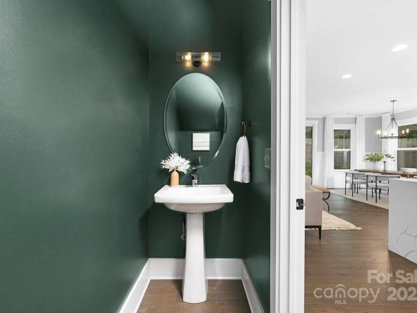 2517 Marlowe Avenue, Charlotte, NC 28208.  MLS# CAR4263015, YatesRealty ID 23670. 