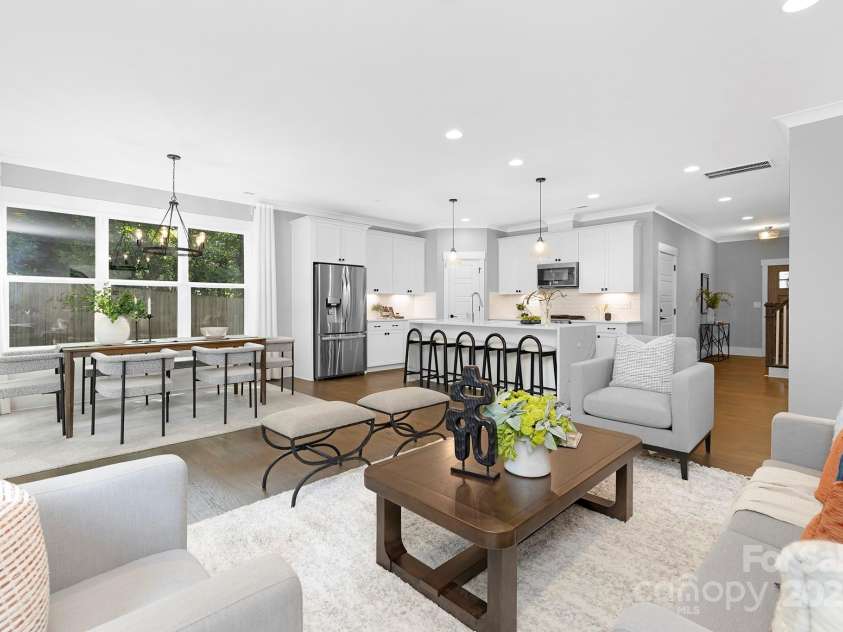 2517 Marlowe Avenue, Charlotte, NC 28208.  MLS# CAR4263015, YatesRealty ID 23670. Open Design w/ a clean design aesthetic ready for each homeowners individual taste.