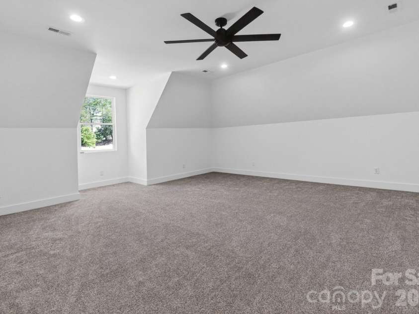 276 Broken Arrow Drive, Statesville, NC 28677.  MLS# CAR4389065, YatesRealty ID 23670. 