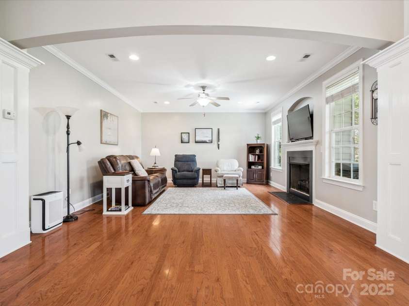 4090 Sunset Drive, Rock Hill, SC 29732.  MLS# CAR4275758, YatesRealty ID 23671. 