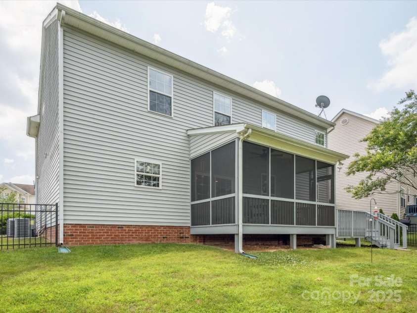 4090 Sunset Drive, Rock Hill, SC 29732.  MLS# CAR4275758, YatesRealty ID 23671. 