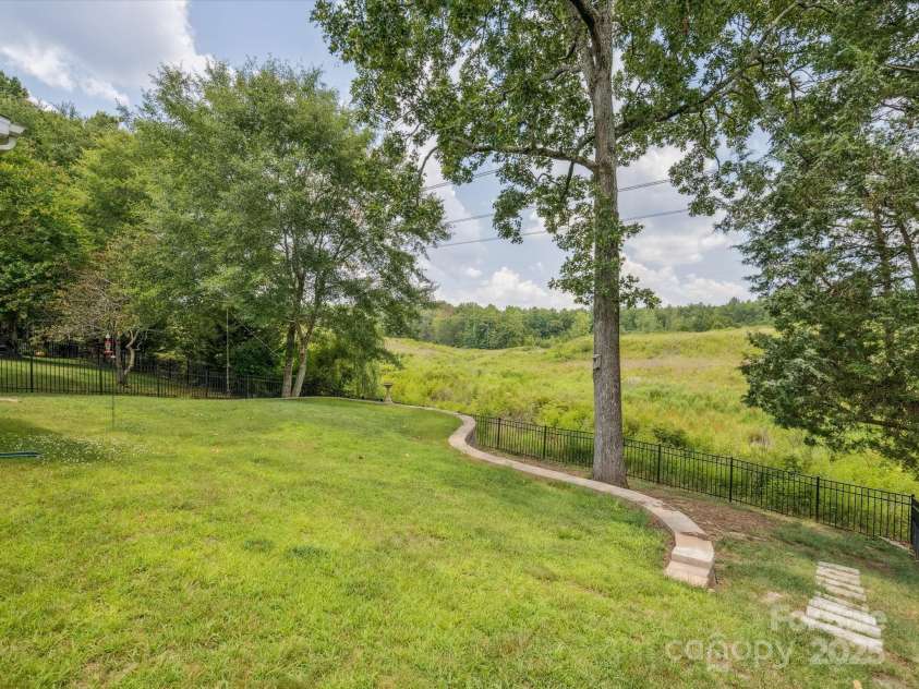 4090 Sunset Drive, Rock Hill, SC 29732.  MLS# CAR4275758, YatesRealty ID 23671. 