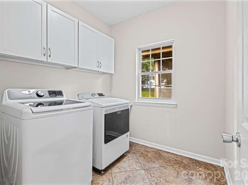 620 Cheval Drive, Fort Mill, SC 29708.  MLS# CAR4378038, YatesRealty ID 23671. 