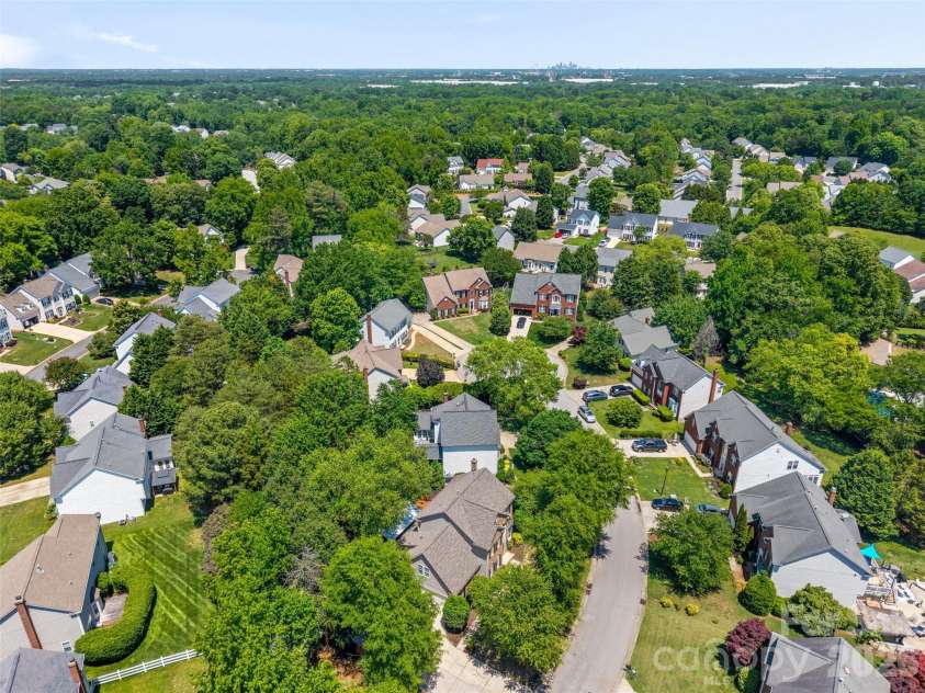 620 Cheval Drive, Fort Mill, SC 29708.  MLS# CAR4378038, YatesRealty ID 23671. 