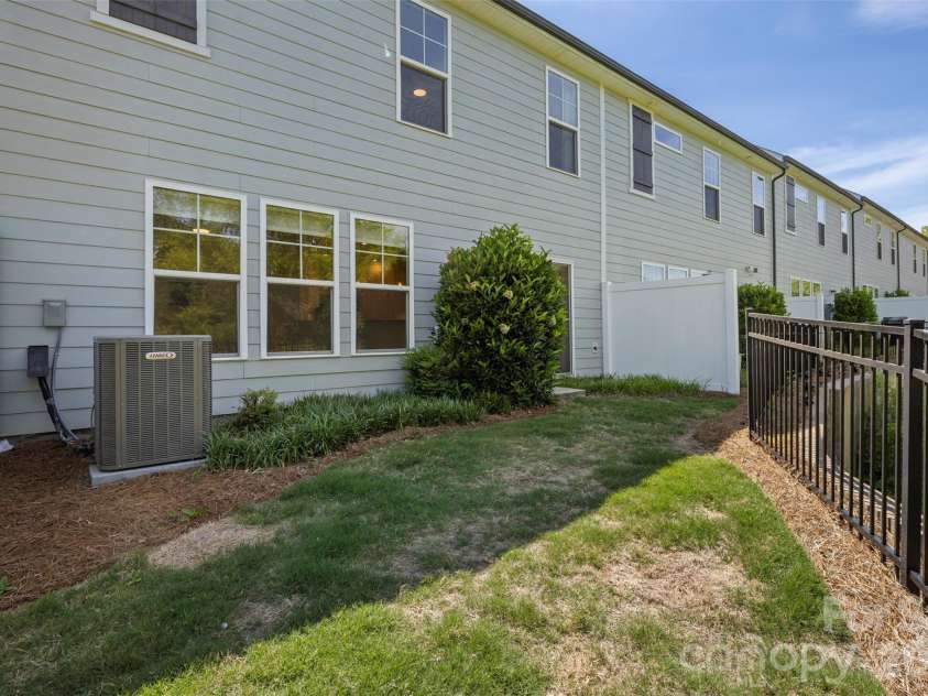 23206 Clarabelle Drive, Charlotte, NC 28273.  MLS# CAR4381832, YatesRealty ID 23672. 