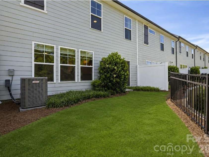 23206 Clarabelle Drive, Charlotte, NC 28273.  MLS# CAR4381832, YatesRealty ID 23672. 