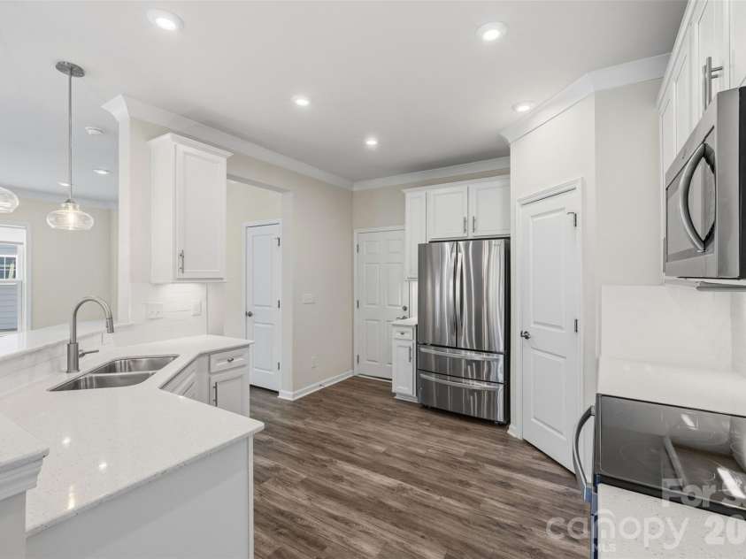 23206 Clarabelle Drive, Charlotte, NC 28273.  MLS# CAR4381832, YatesRealty ID 23672. Refrigerator stays