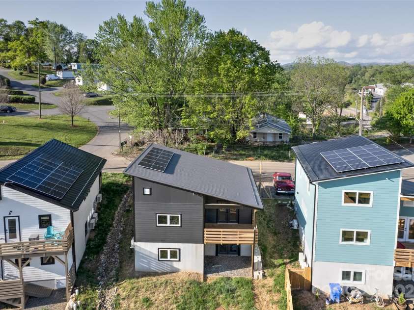 312 Emma Road, Asheville, NC 28806.  MLS# CAR4269251, YatesRealty ID 23672. 