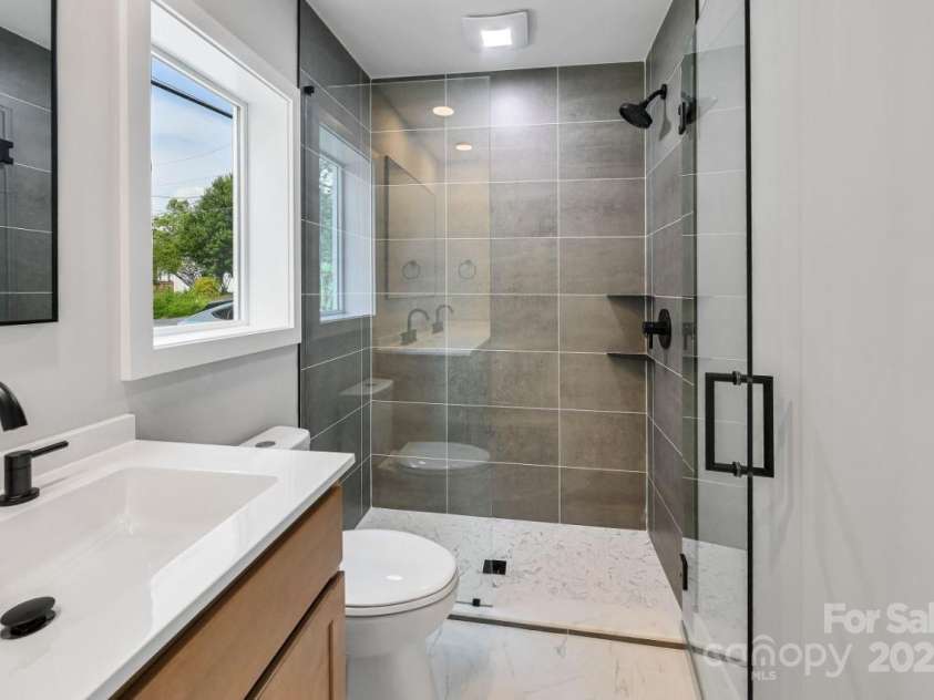 312 Emma Road, Asheville, NC 28806.  MLS# CAR4269251, YatesRealty ID 23672. 