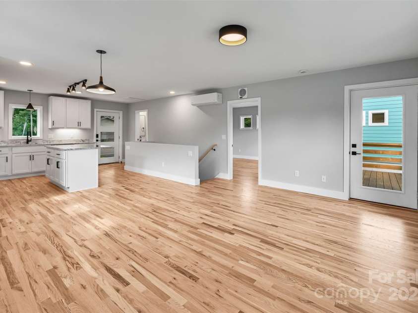 312 Emma Road, Asheville, NC 28806.  MLS# CAR4269251, YatesRealty ID 23672. 