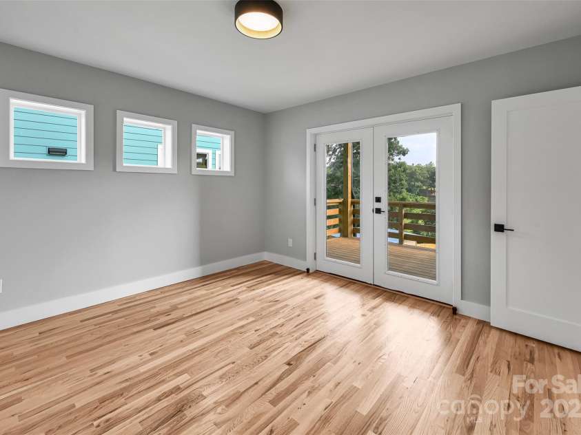 312 Emma Road, Asheville, NC 28806.  MLS# CAR4269251, YatesRealty ID 23672. 