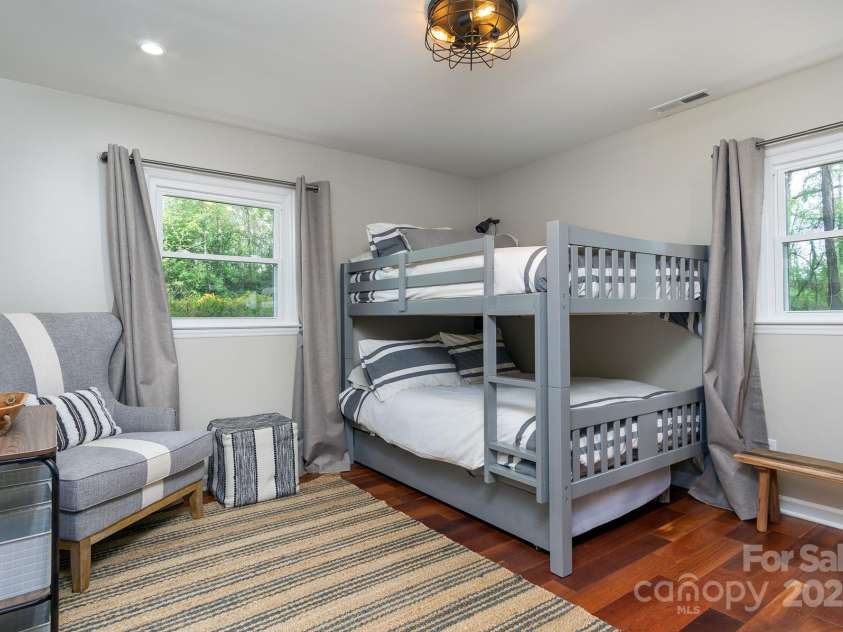 143 Oakview Road, Asheville, NC 28806.  MLS# CAR4252612, YatesRealty ID 23673. Bedroom 3