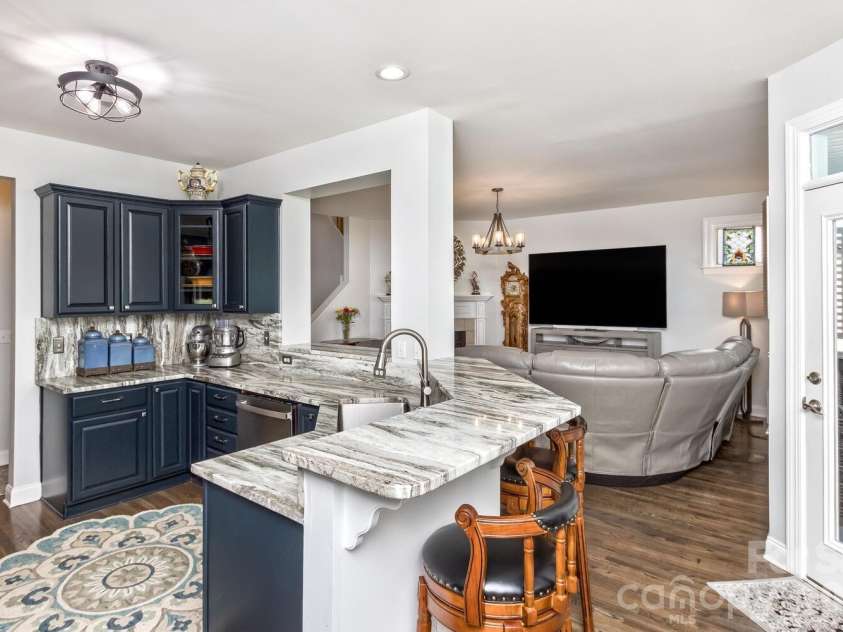 107 Mountain Drive, Biltmore Lake, NC 28715.  MLS# CAR4354478, YatesRealty ID 23674. 