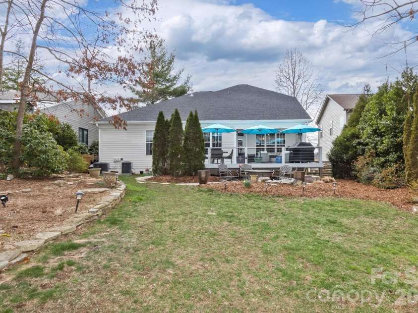 107 Mountain Drive, Biltmore Lake, NC 28715.  MLS# CAR4354478, YatesRealty ID 23674. 