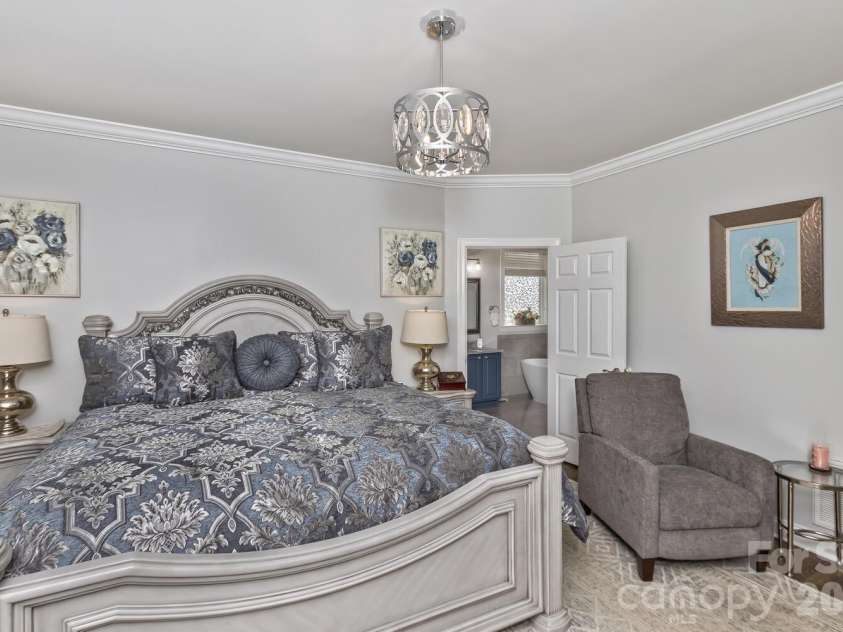 107 Mountain Drive, Biltmore Lake, NC 28715.  MLS# CAR4354478, YatesRealty ID 23674. 