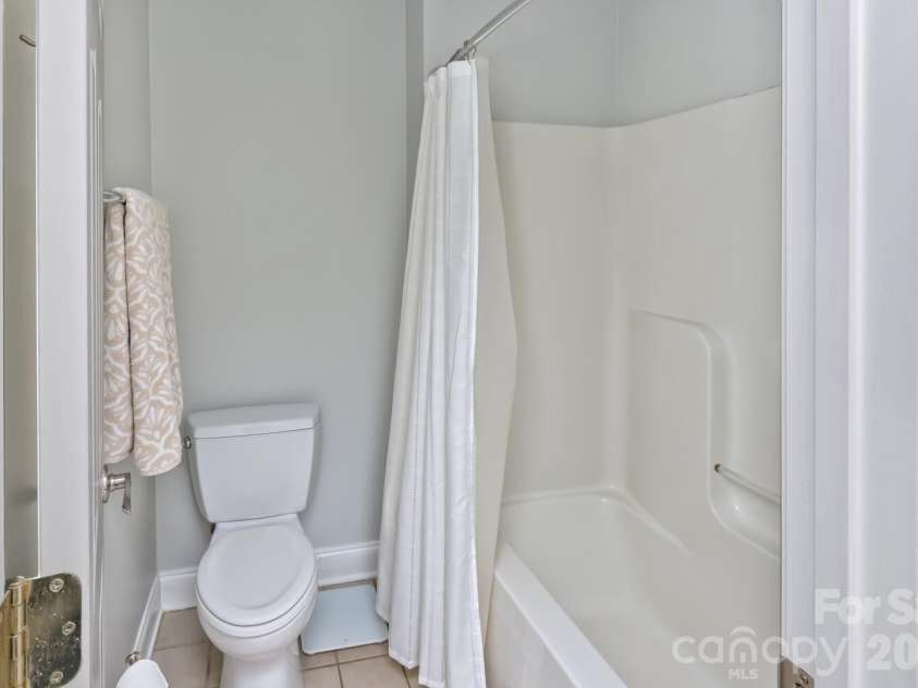 107 Mountain Drive, Biltmore Lake, NC 28715.  MLS# CAR4354478, YatesRealty ID 23674. 