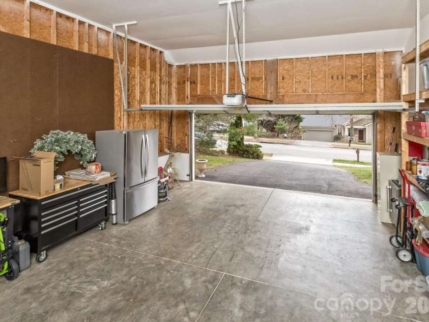 107 Mountain Drive, Biltmore Lake, NC 28715.  MLS# CAR4354478, YatesRealty ID 23674. 